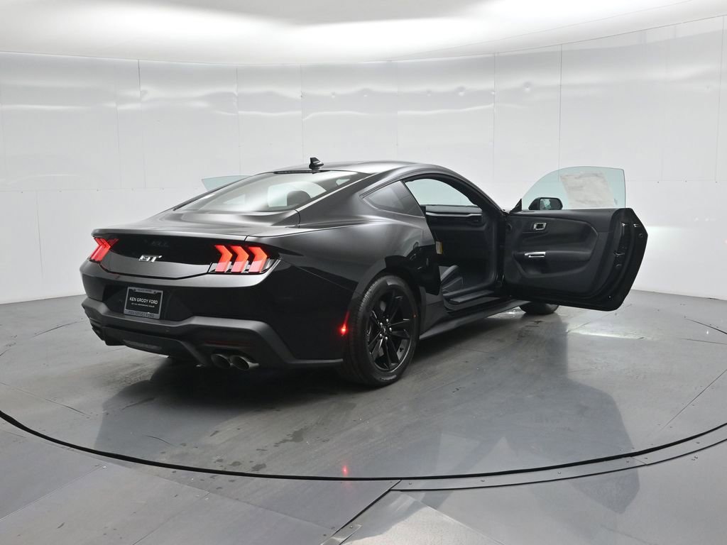 New 2026 Ford Mustang GT image 5