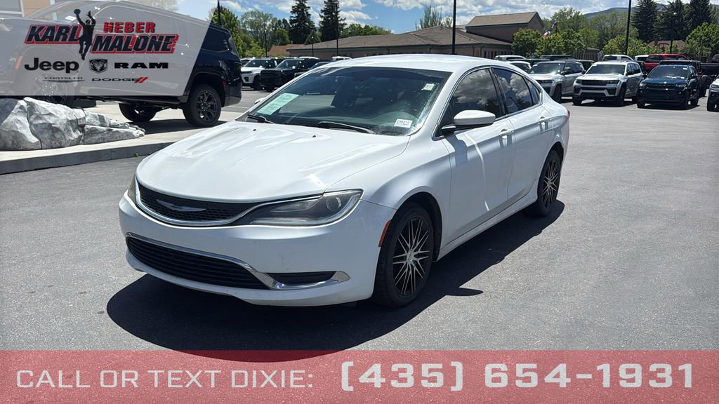 Used 2015 Chrysler 200 Limited w/ Convenience Group FWD image 1