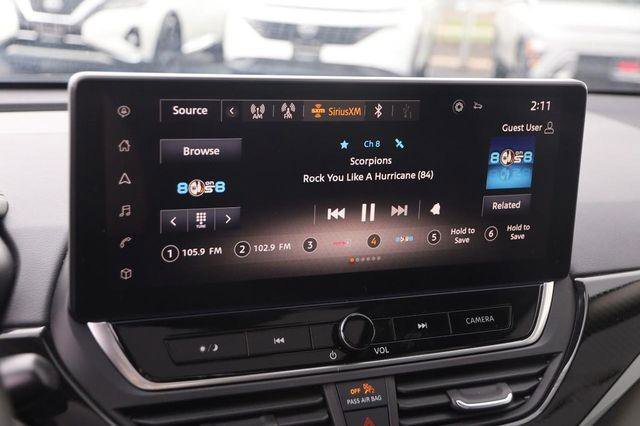 Used 2024 Nissan Altima 2.5 SR w/ SR Premium Package image 17