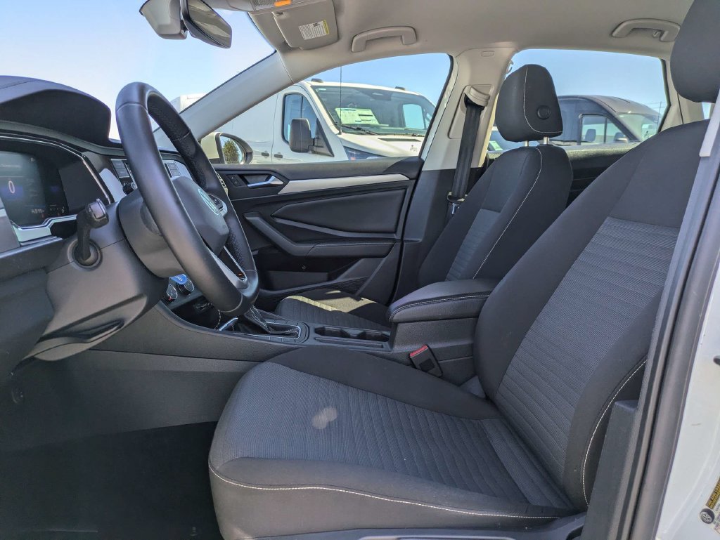 Used 2022 Volkswagen Jetta S FWD image 12