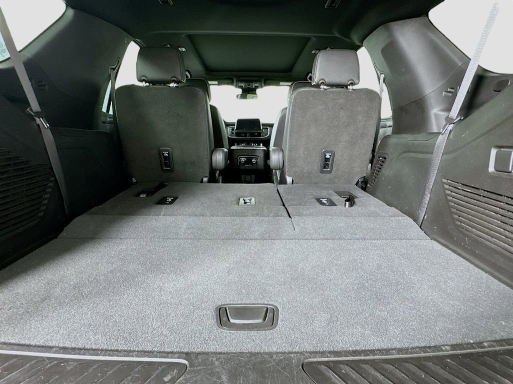 Used 2023 GMC Yukon SLT image 29