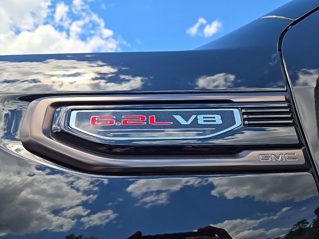 Used 2024 GMC Sierra 1500 AT4X AWD/4WD image 12