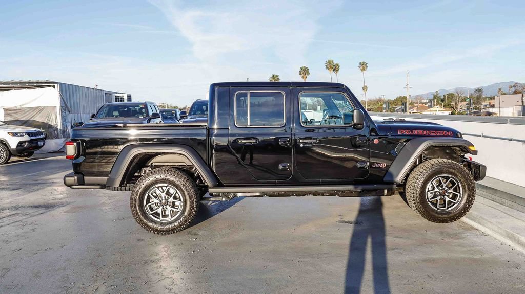 New 2026 Jeep Gladiator Rubicon w/ Steel Bumper Group AWD/4WD image 13