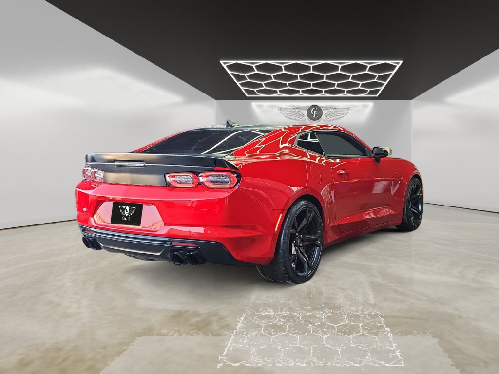 Used 2021 Chevrolet Camaro SS RWD image 5