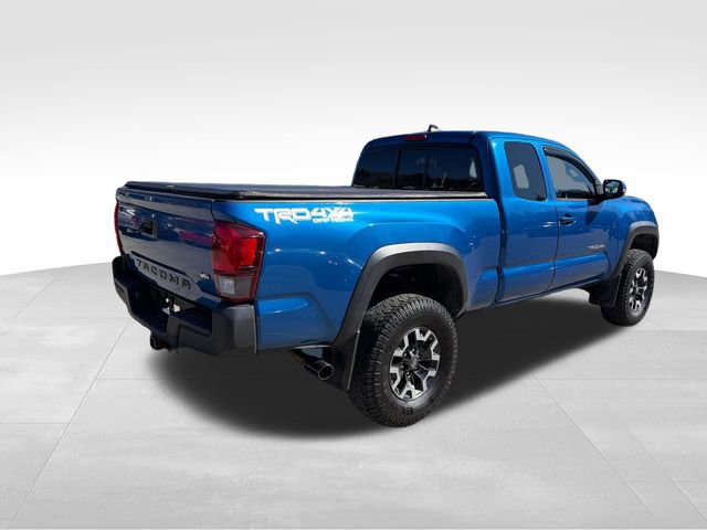 Used 2018 Toyota Tacoma TRD Off-Road AWD/4WD image 3