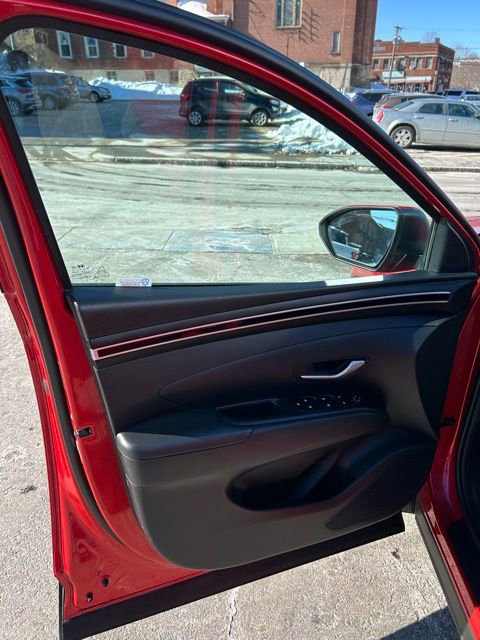 Used 2023 Hyundai Tucson SE image 7