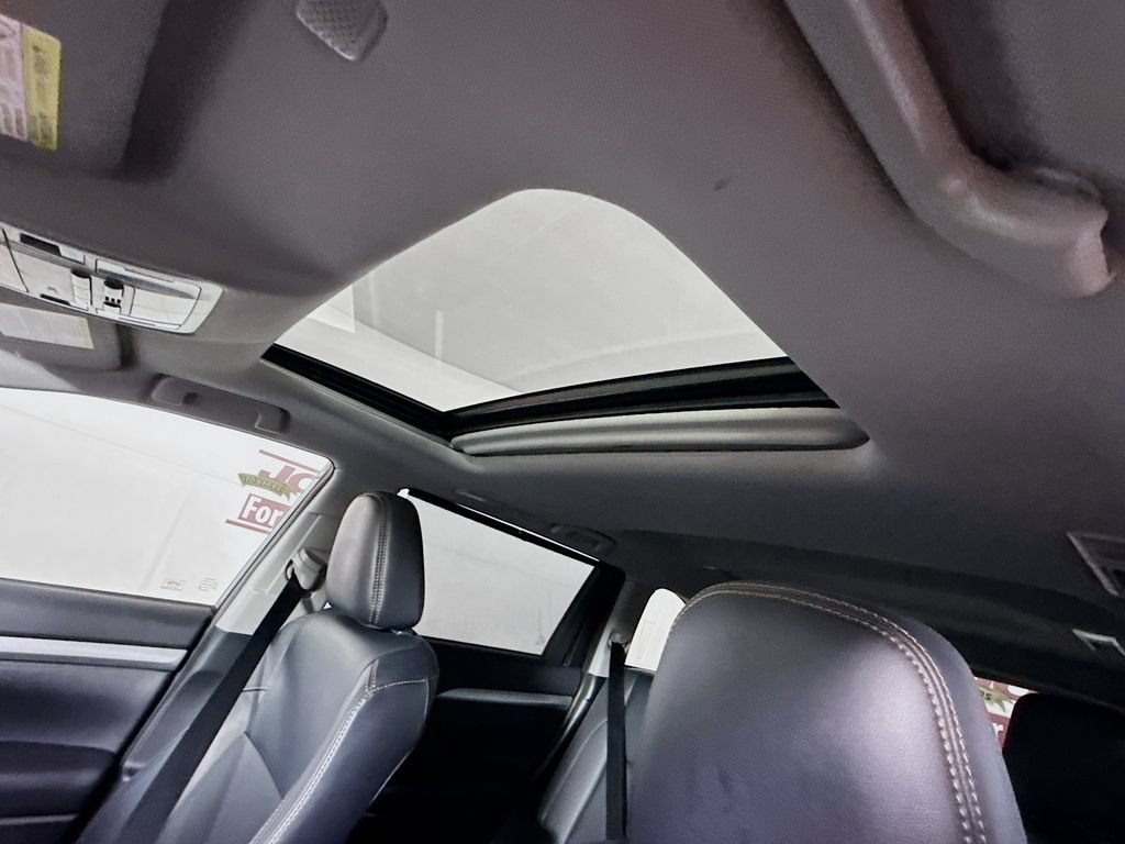 Certified 2019 Toyota Highlander XLE AWD/4WD image 12