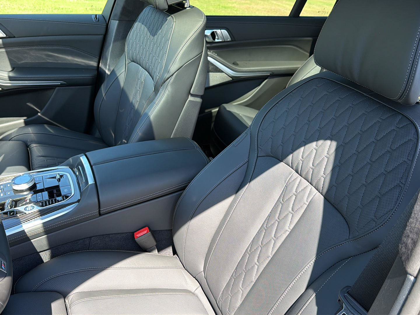 New 2027 BMW X7 M60i AWD/4WD image 31