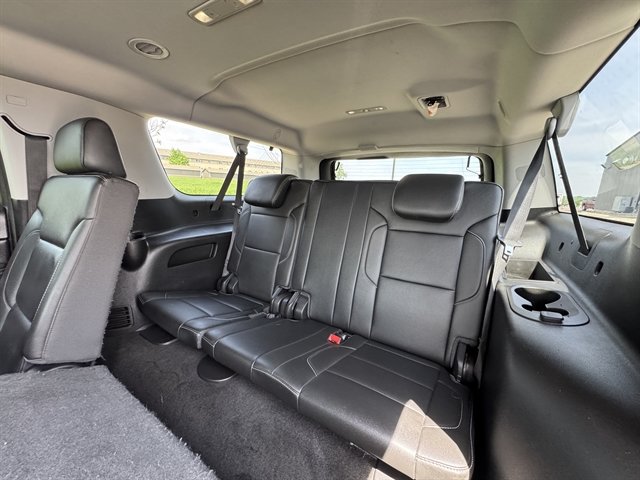 Used 2018 Chevrolet Suburban LT AWD/4WD image 15