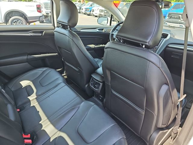 Used 2016 Ford Fusion Titanium image 11