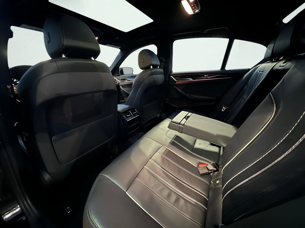 Used 2018 BMW 540i xDrive 540i xDrive image 19