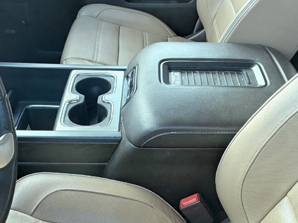 Used 2017 GMC Sierra 3500 Denali w/ Duramax Plus Package AWD/4WD image 9