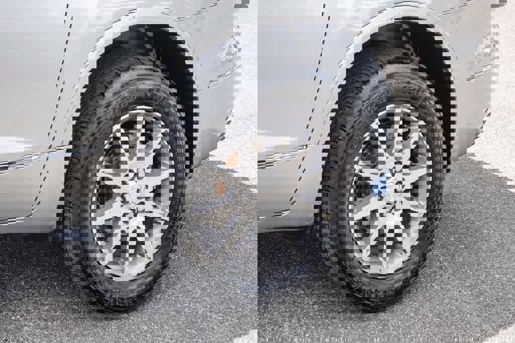 Used 2013 Buick Enclave Leather image 10