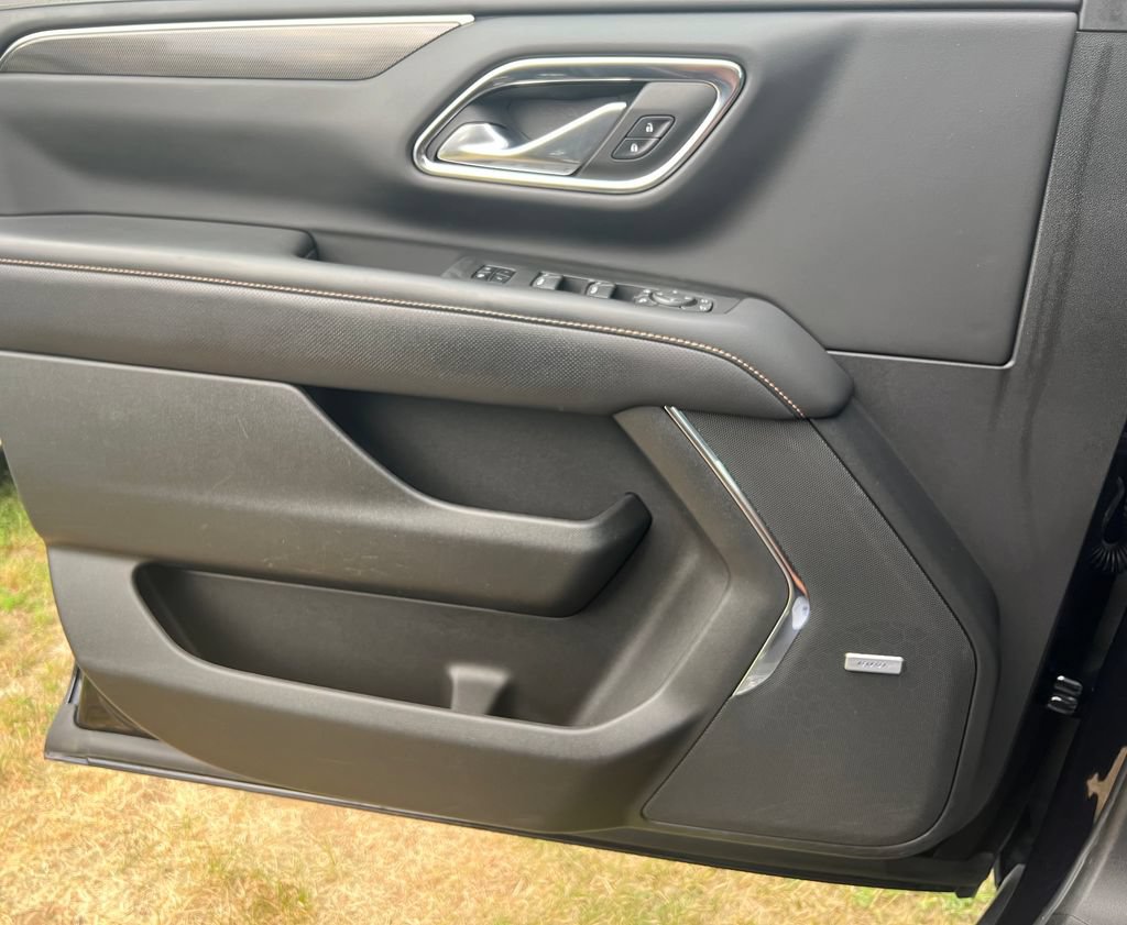 Used 2023 GMC Yukon AT4 w/ AT4 Premium Package AWD/4WD image 23