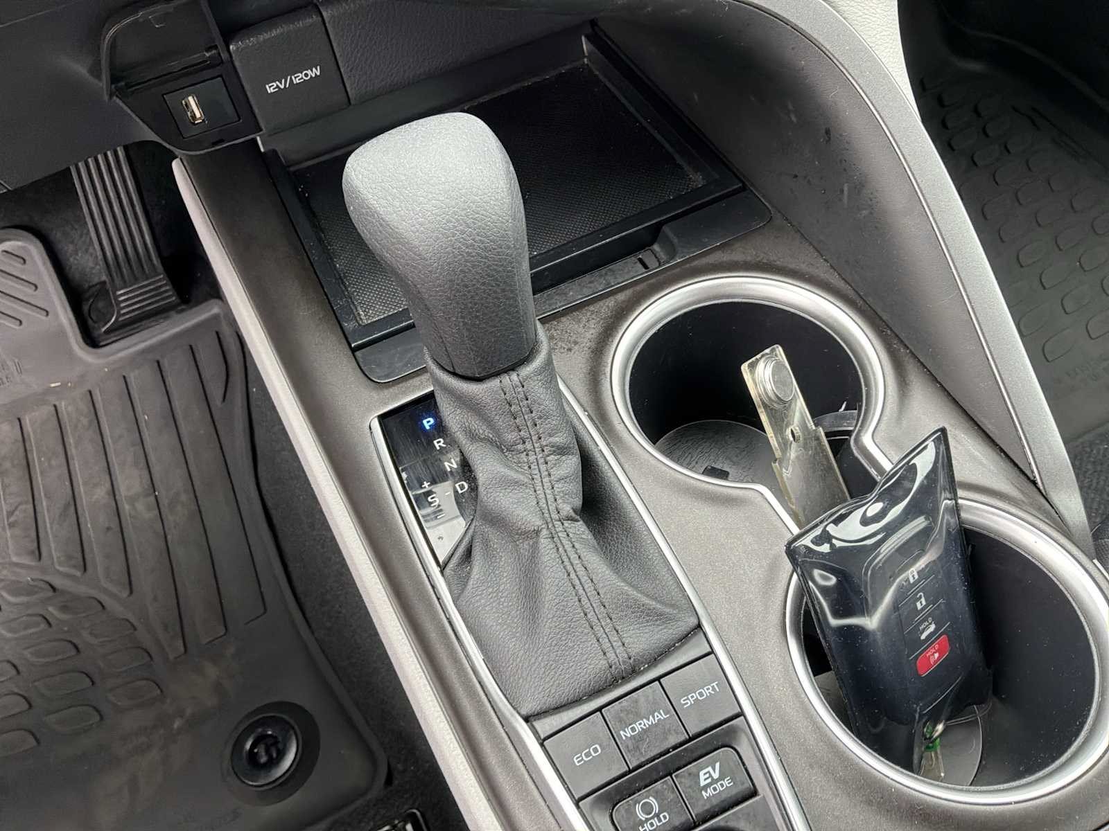 Used 2024 Toyota Camry LE w/ Cold Weather Package FWD image 29