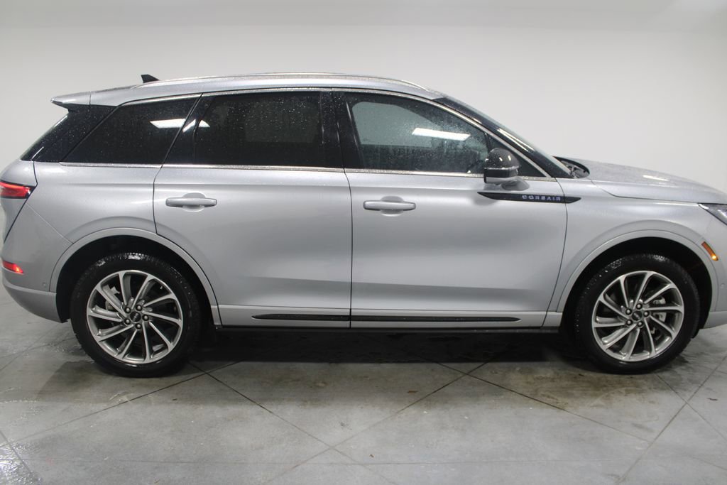 Used 2022 Lincoln Corsair Grand Touring image 11