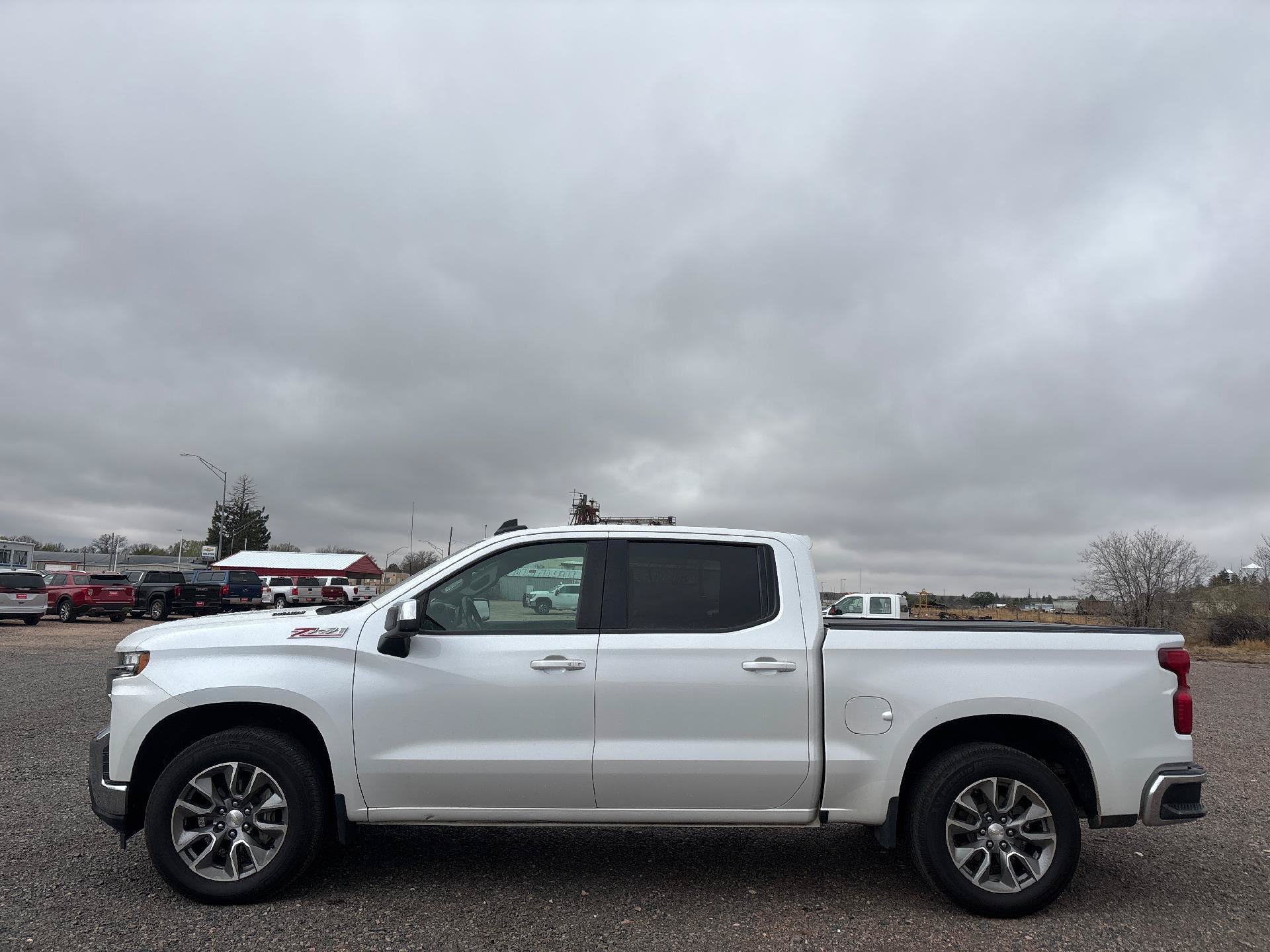 Used 2021 Chevrolet Silverado 1500 LT w/ All Star Edition Plus AWD/4WD image 2