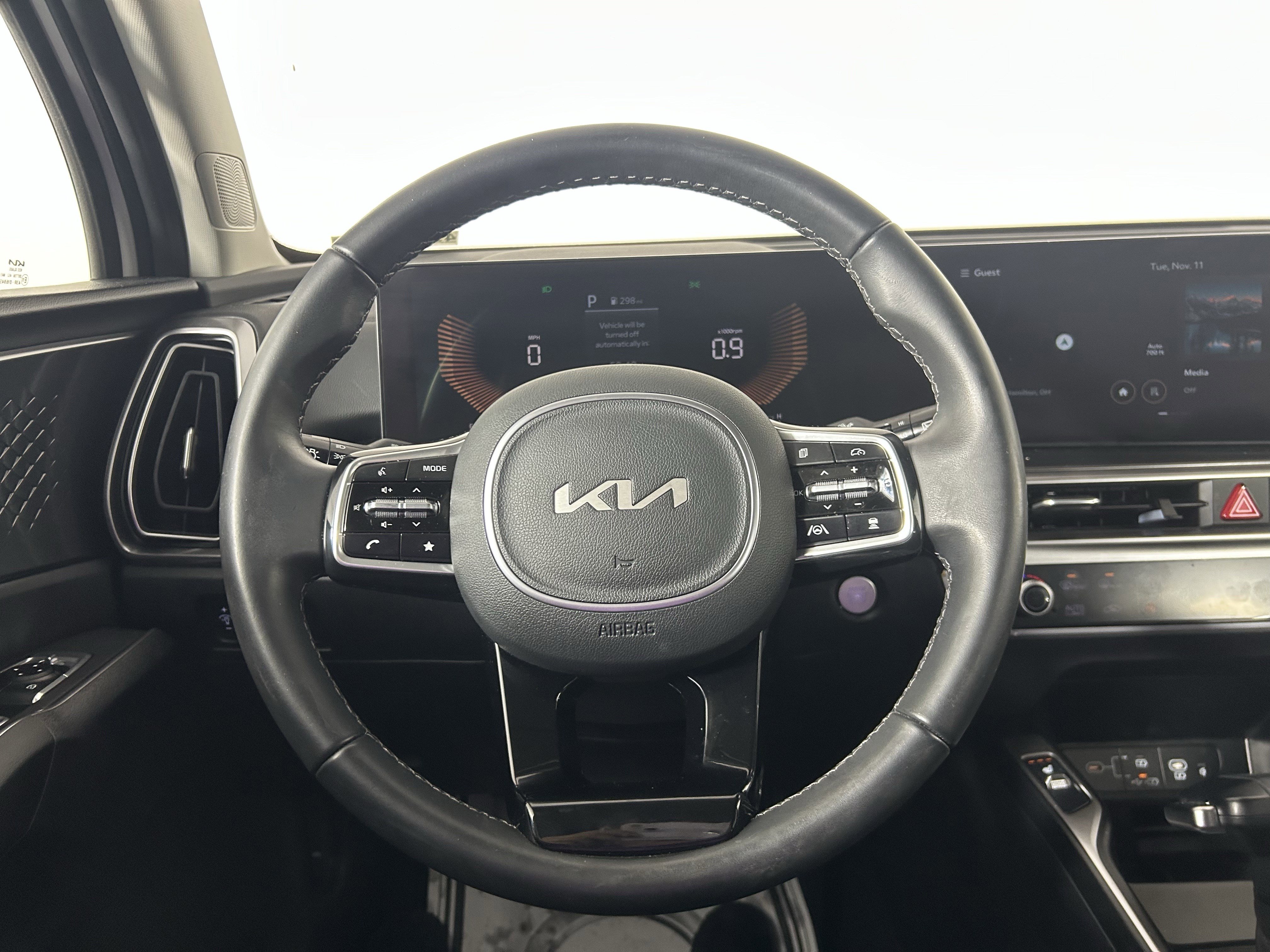 Used 2025 Kia Sorento S image 24