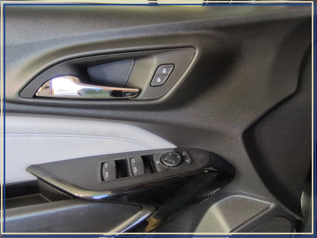 New 2026 Chevrolet Trax LT w/ Driver Confidence Package FWD image 23