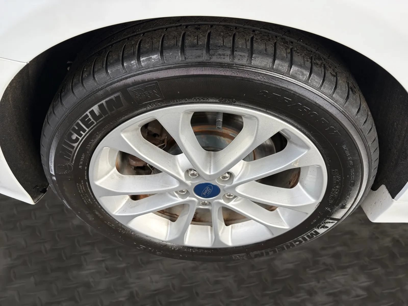 Used 2019 Ford Fusion SE FWD image 38