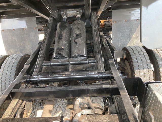 Used 2020 Ford F550 4x4 Regular Cab Super Duty image 21