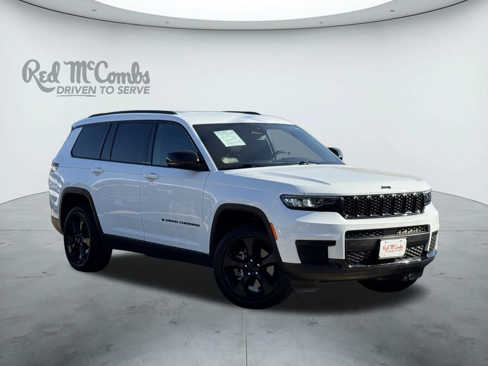 Used 2024 Jeep Grand Cherokee L Laredo image 1