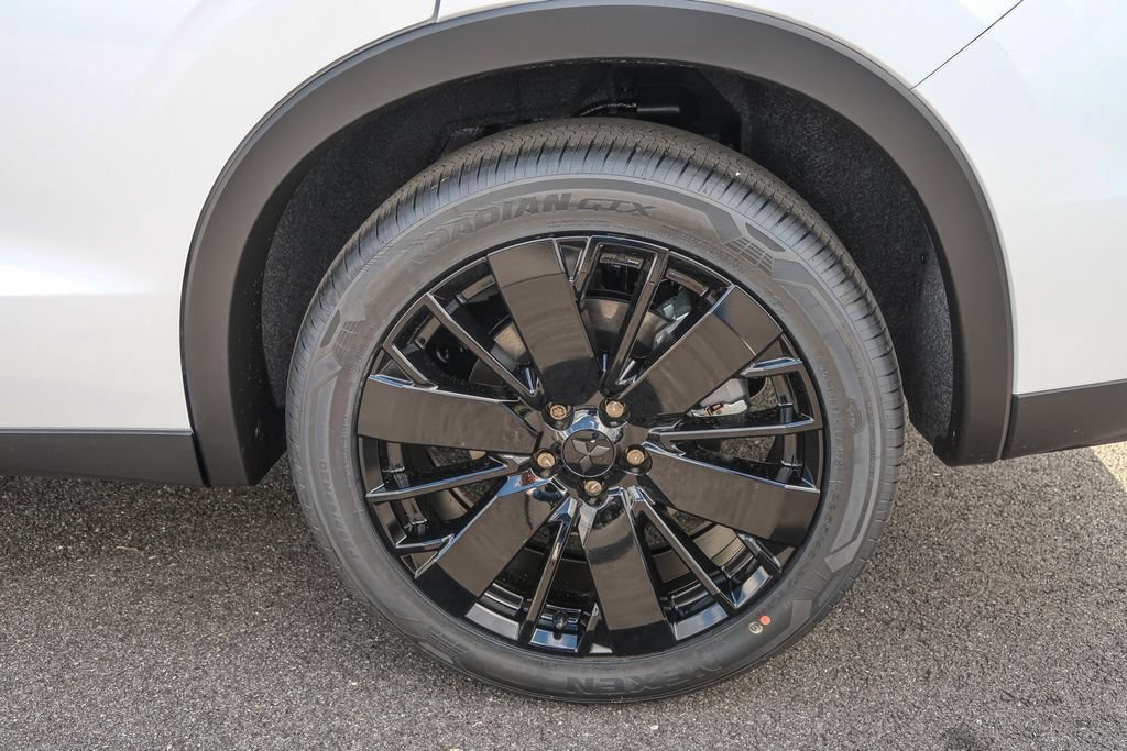 New 2026 Mitsubishi Outlander LE AWD/4WD image 15