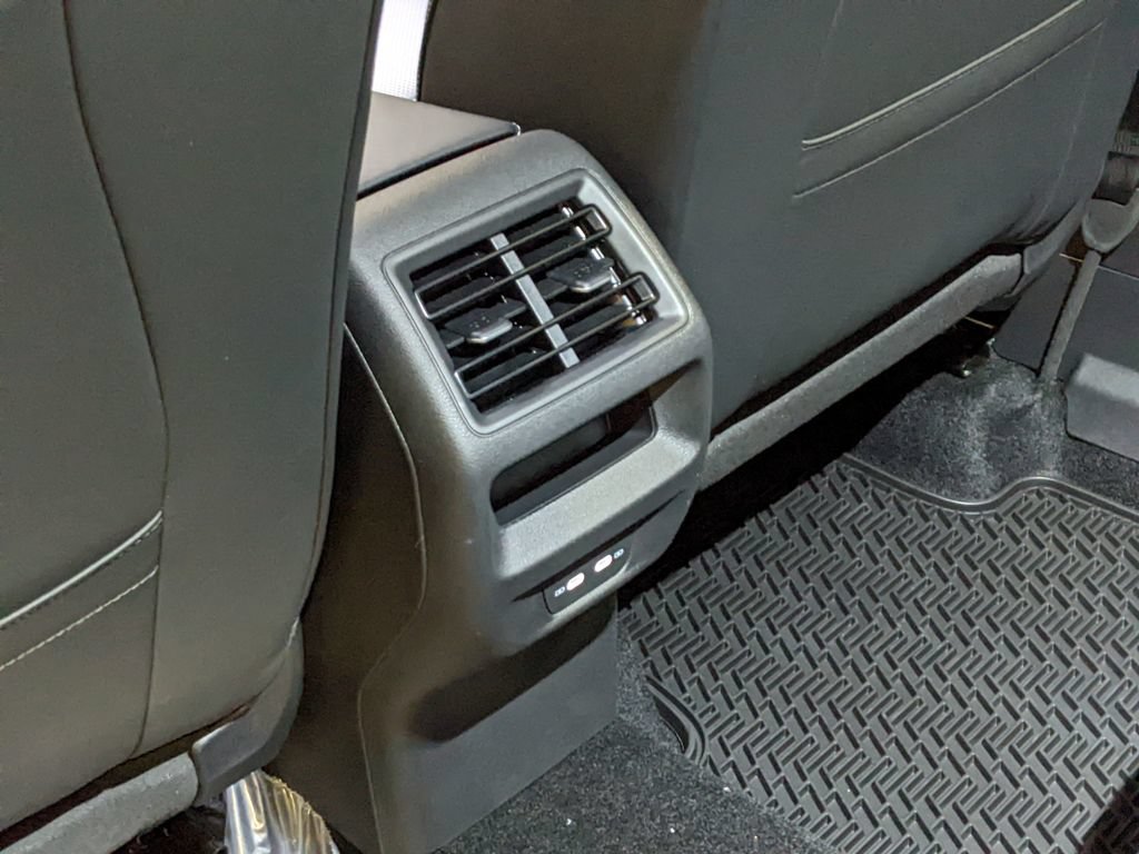 New 2026 Volkswagen Tiguan SE AWD/4WD image 23