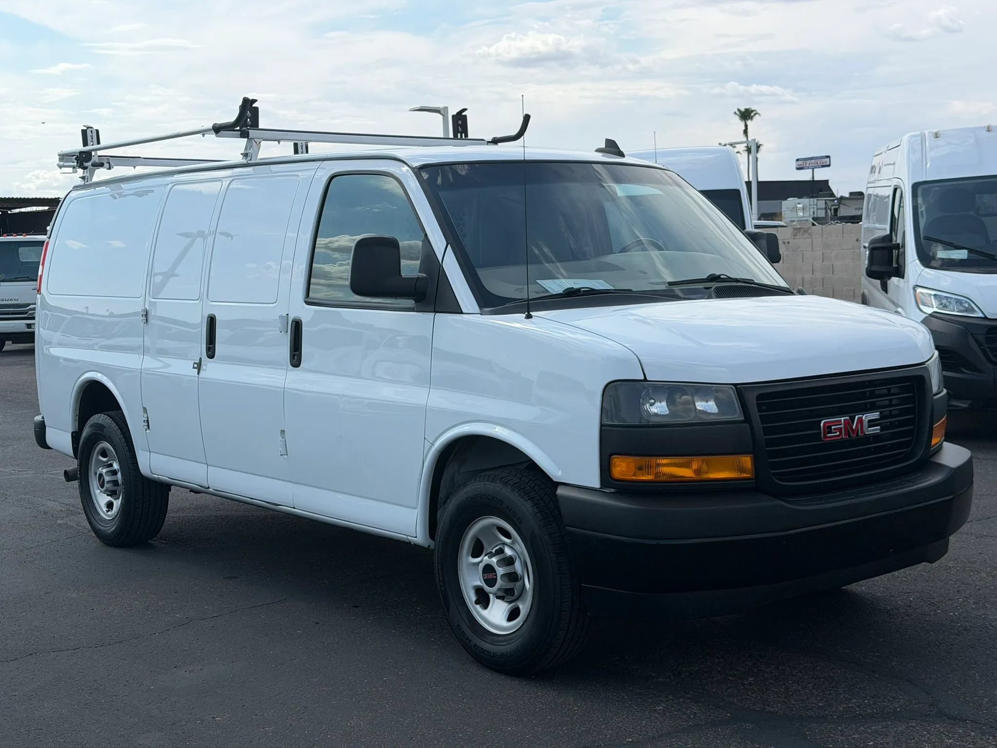 Used 2022 GMC Savana 2500 w/ Driver Convenience Package RWD image 8