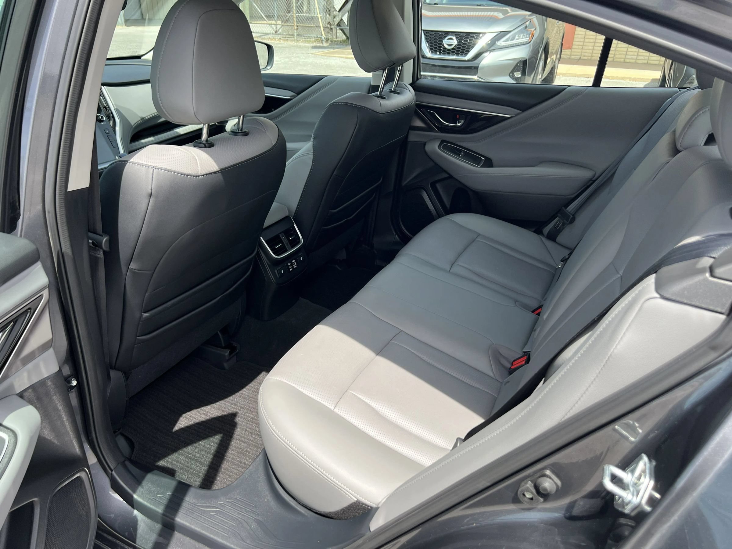 Used 2025 Subaru Legacy Limited AWD/4WD image 9