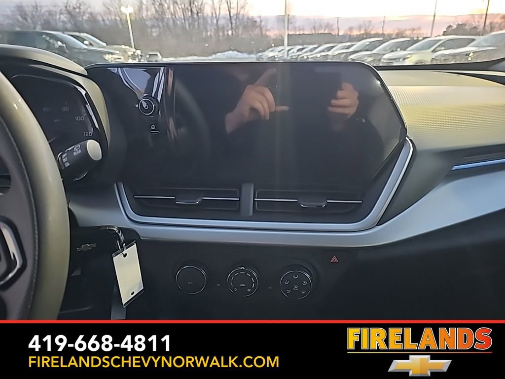 New 2026 Chevrolet Trax LS w/ LS Convenience Package image 39