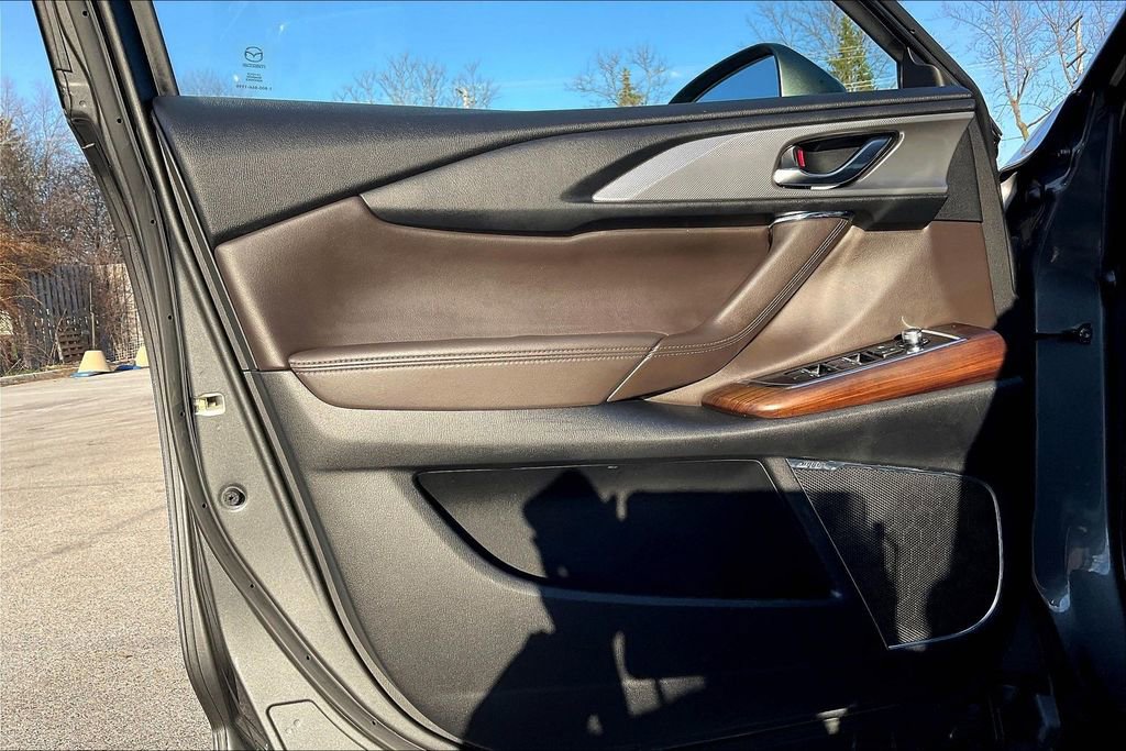 Used 2023 MAZDA CX-9 Signature image 23