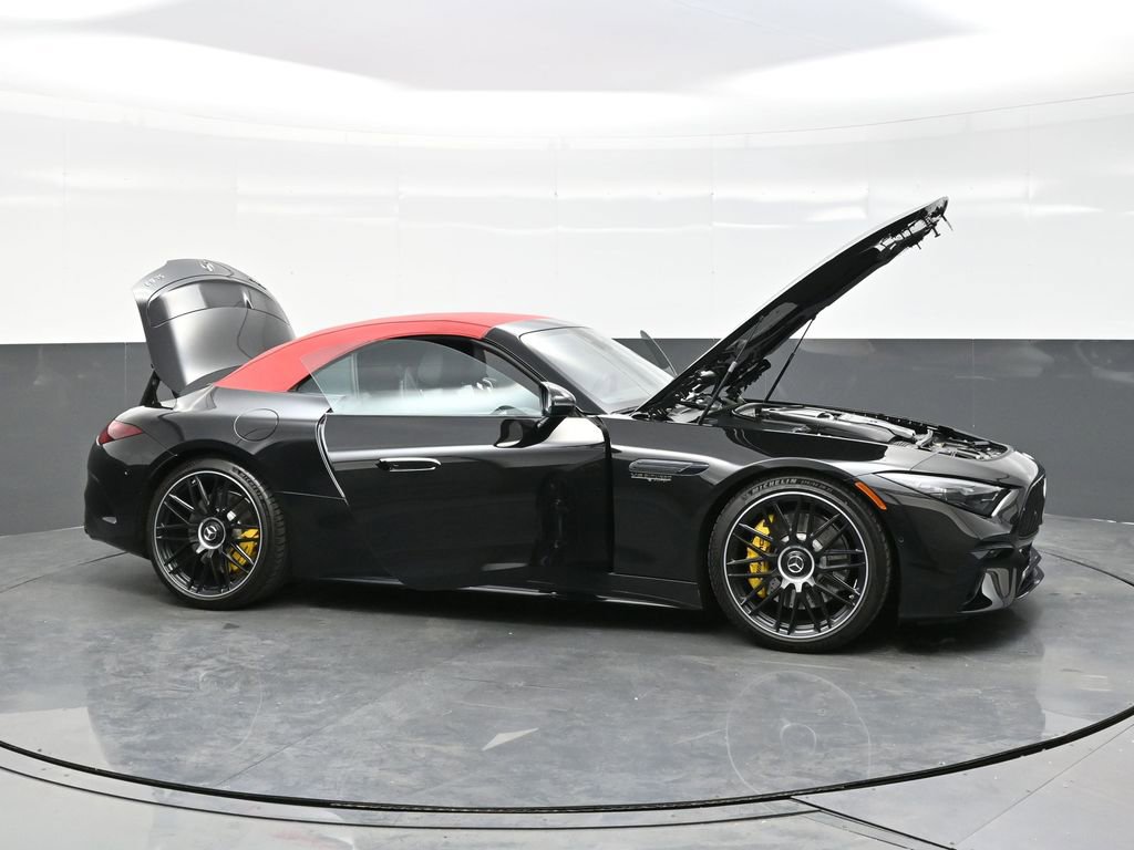 Used 2023 Mercedes-Benz SL 63 AMG 4MATIC w/ Driver Assistance Package image 34