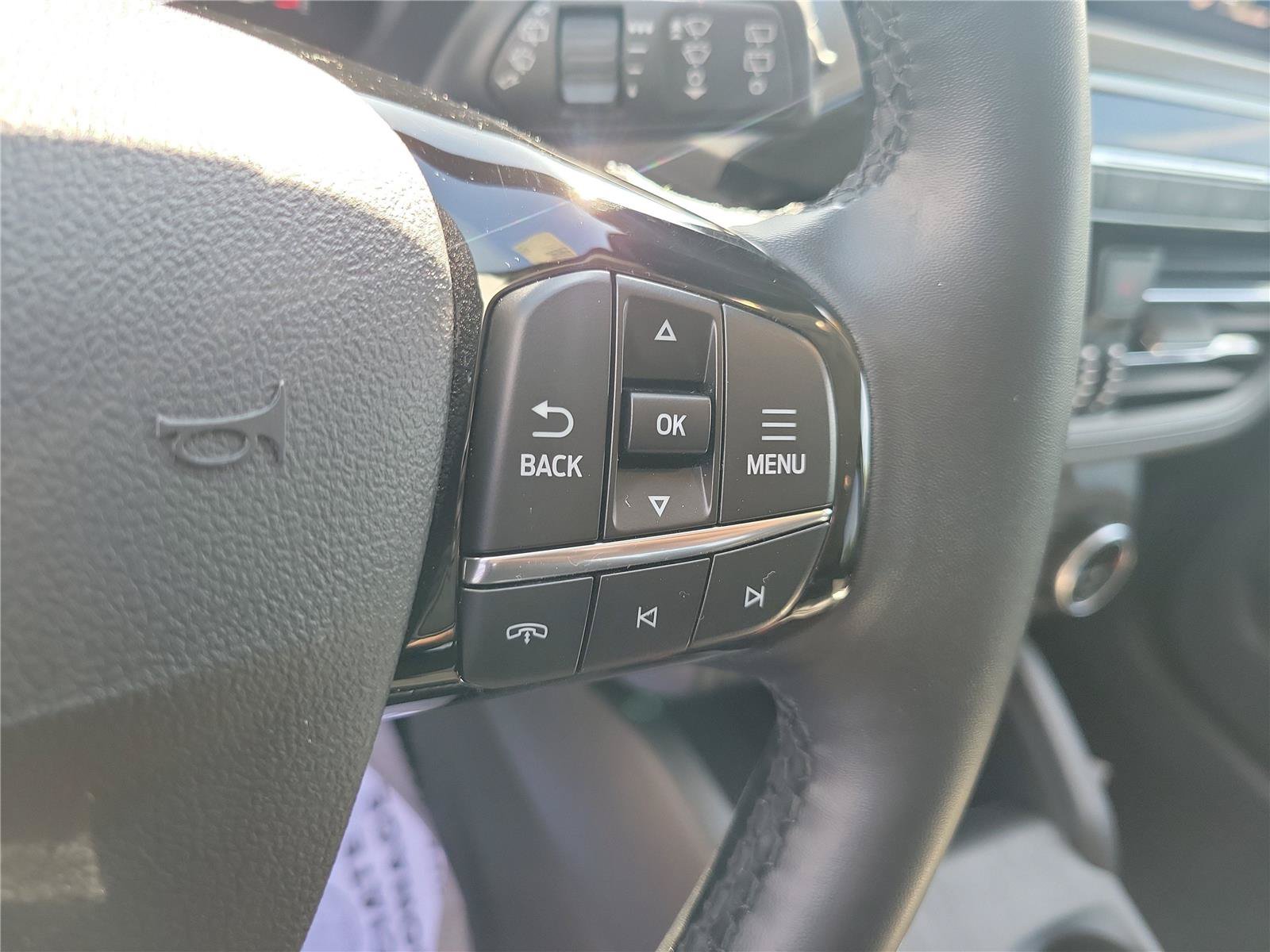 Used 2024 Ford Escape Active AWD/4WD image 25