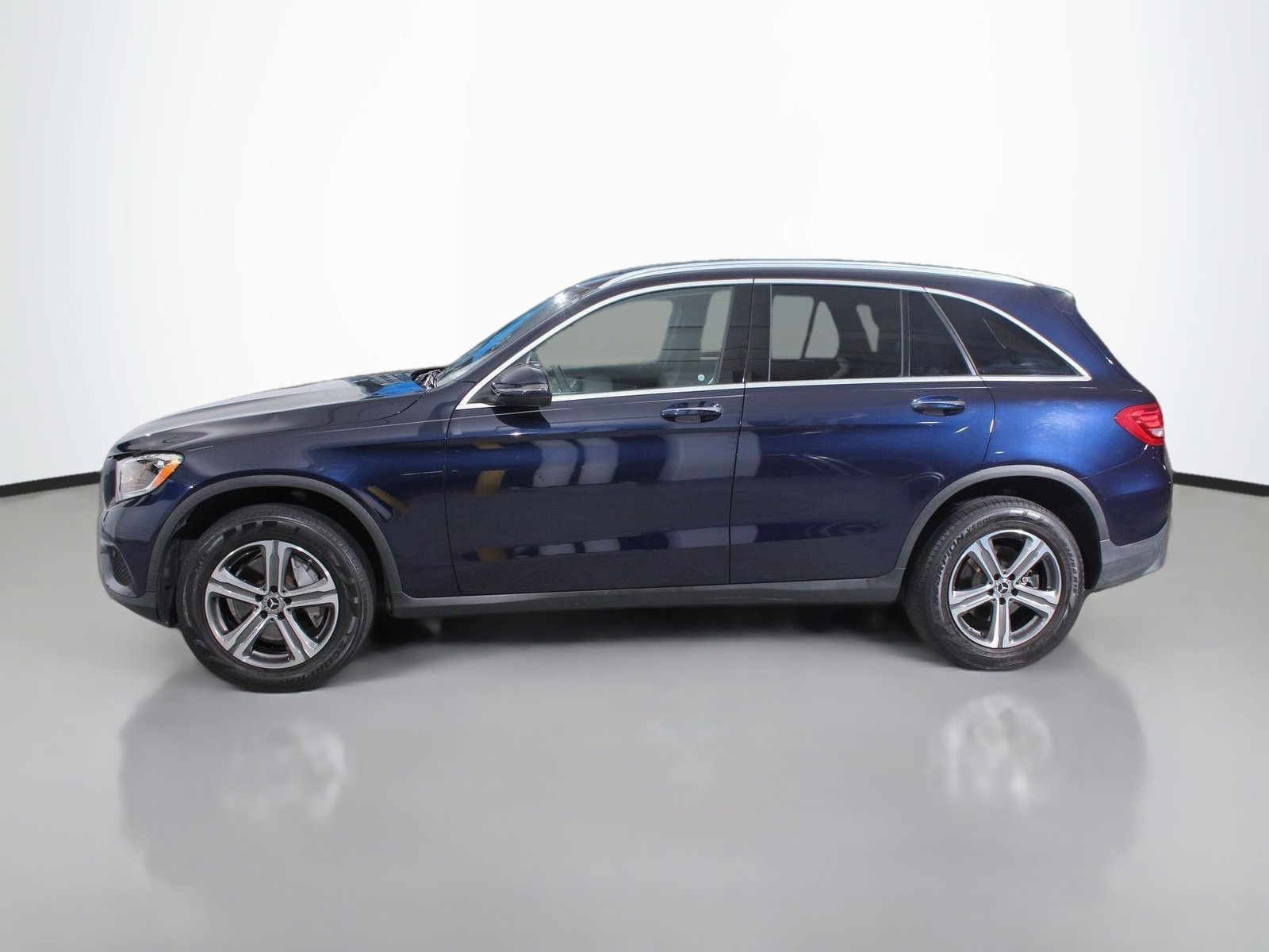 Used 2019 Mercedes-Benz GLC 300 image 3