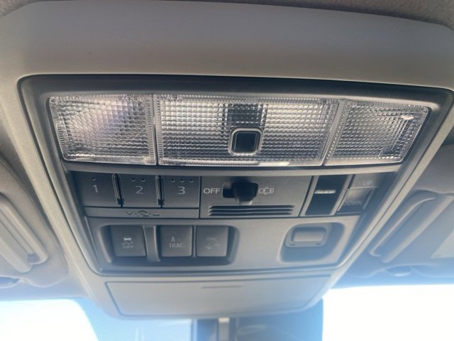 Used 2022 Toyota 4Runner Limited image 25