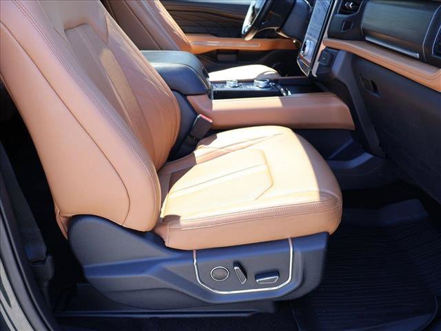 Certified 2022 Ford Expedition Max Platinum AWD/4WD image 29