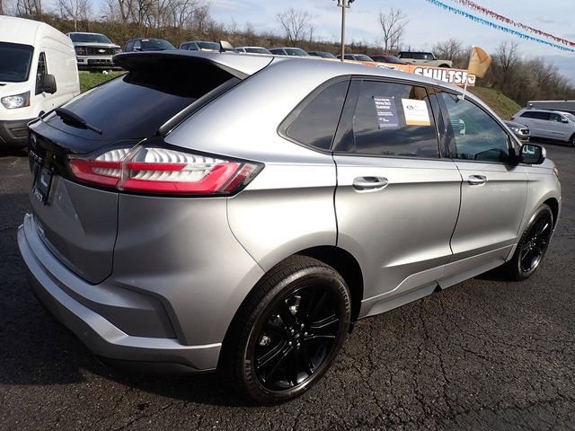 Certified 2022 Ford Edge ST-Line image 9