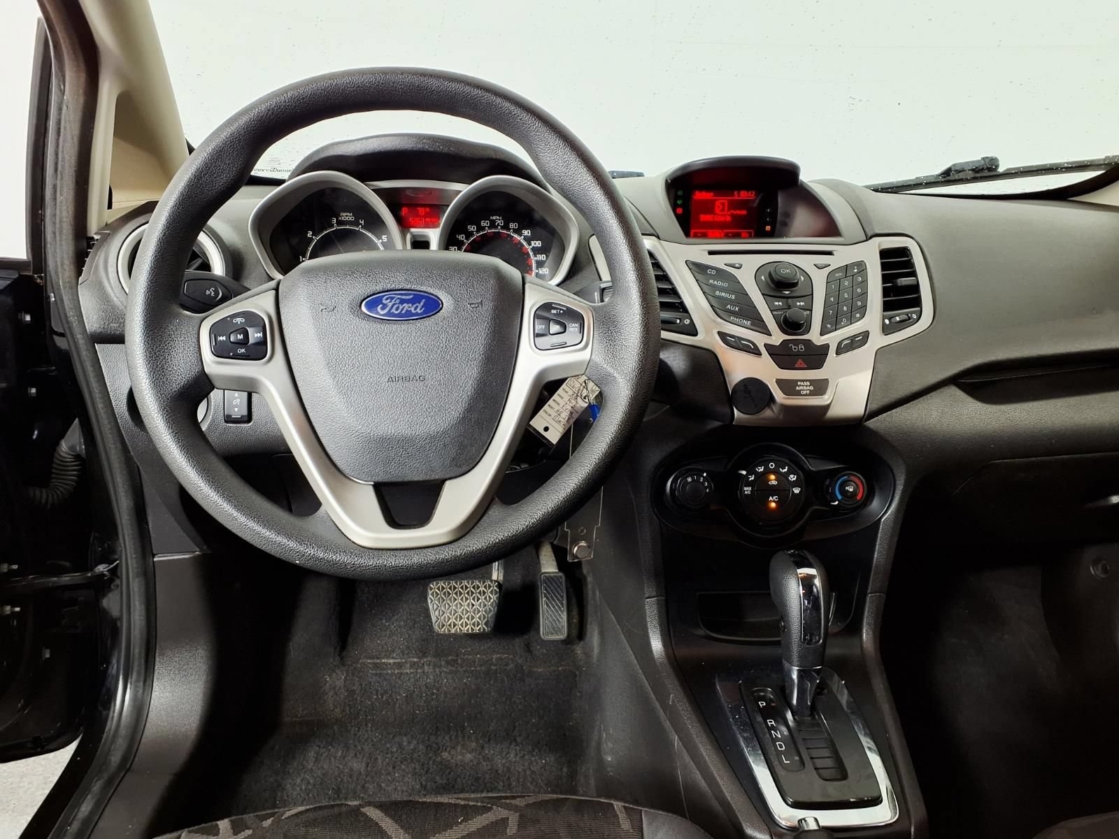 Used 2012 Ford Fiesta SE FWD image 14
