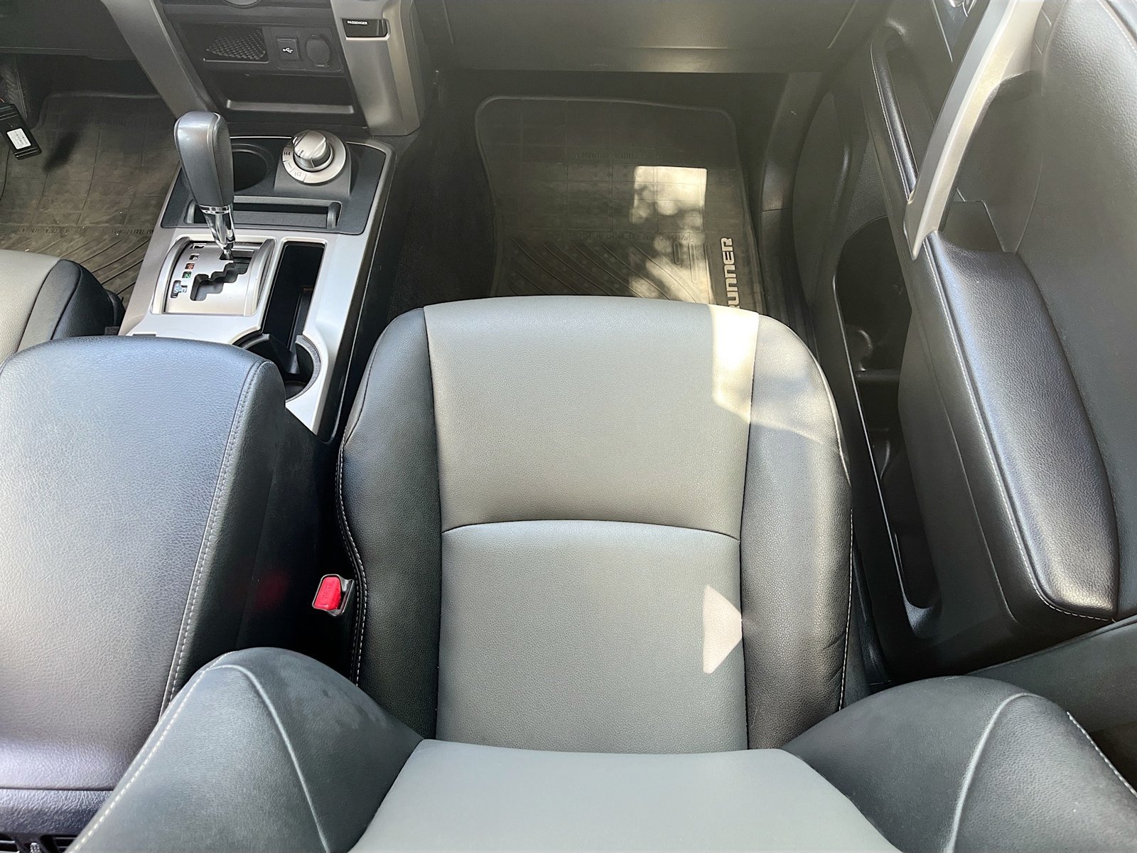 Used 2023 Toyota 4Runner SR5 Premium AWD/4WD image 23