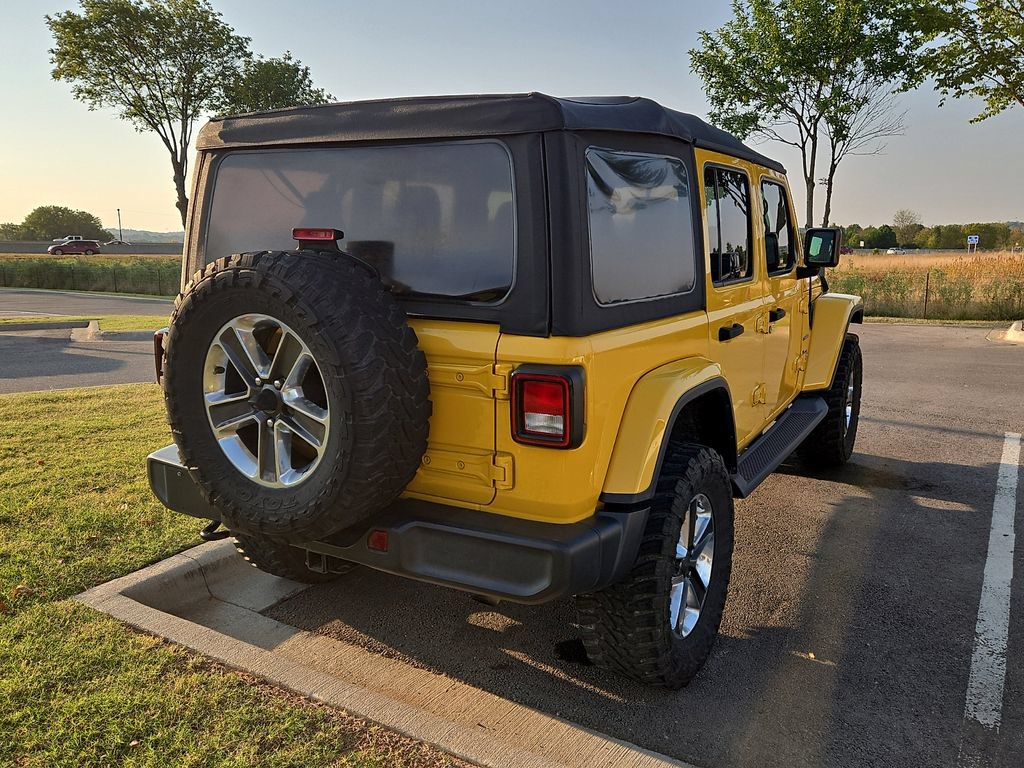 Used 2020 Jeep Wrangler Unlimited Sahara AWD/4WD image 3