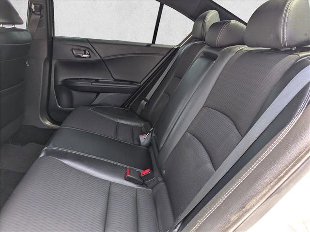 Used 2017 Honda Accord Sport image 17