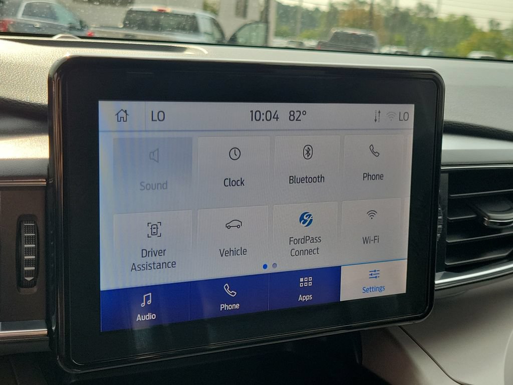 Used 2024 Ford Explorer XLT w/ Equipment Group 202A AWD/4WD image 28