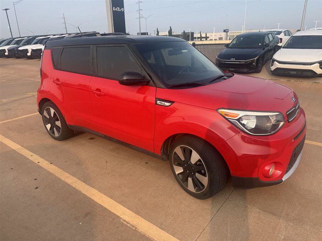 Used 2017 Kia Soul + w/ Designer's Package FWD video 1