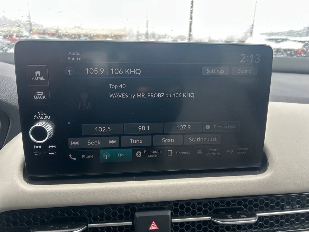 Used 2024 Honda HR-V EX-L image 11