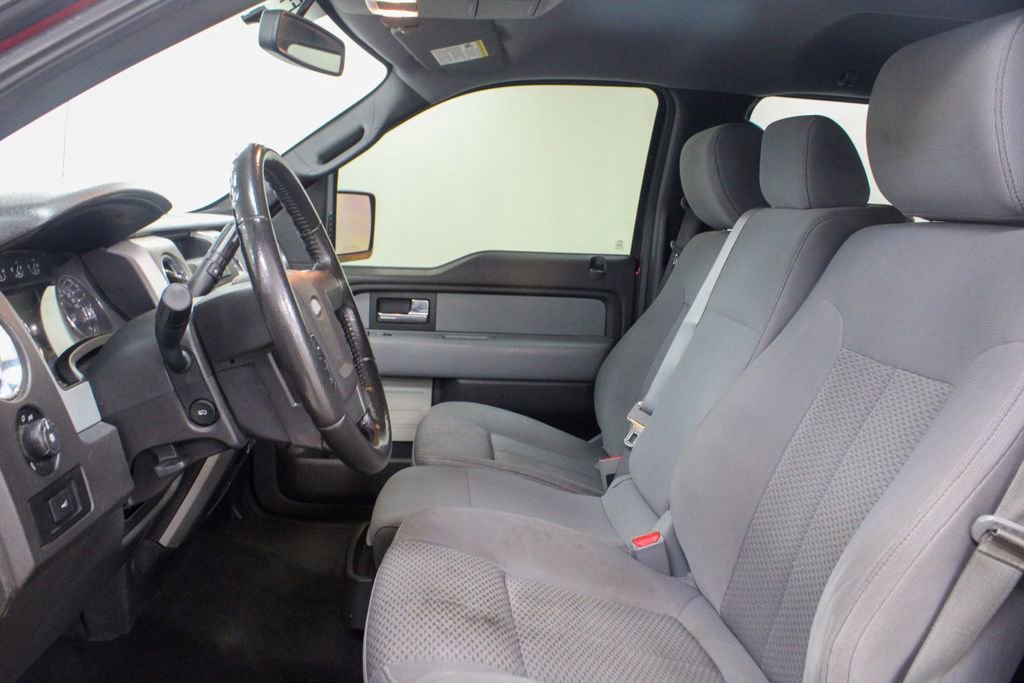 Used 2012 Ford F150 XLT w/ XLT Chrome Pkg image 2