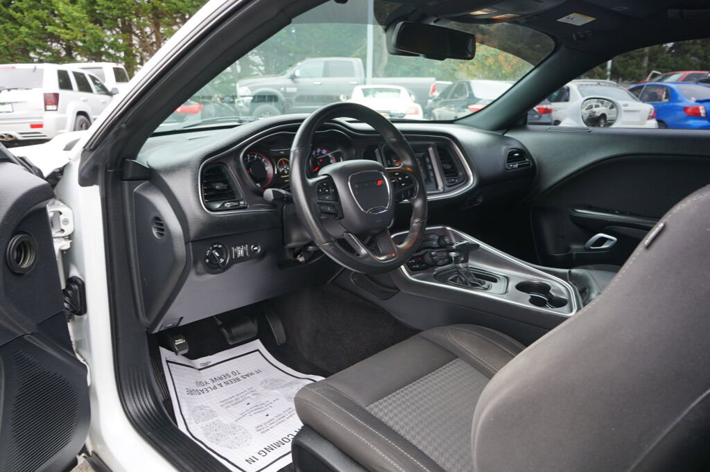 Used 2017 Dodge Challenger SXT w/ Blacktop Package RWD image 7