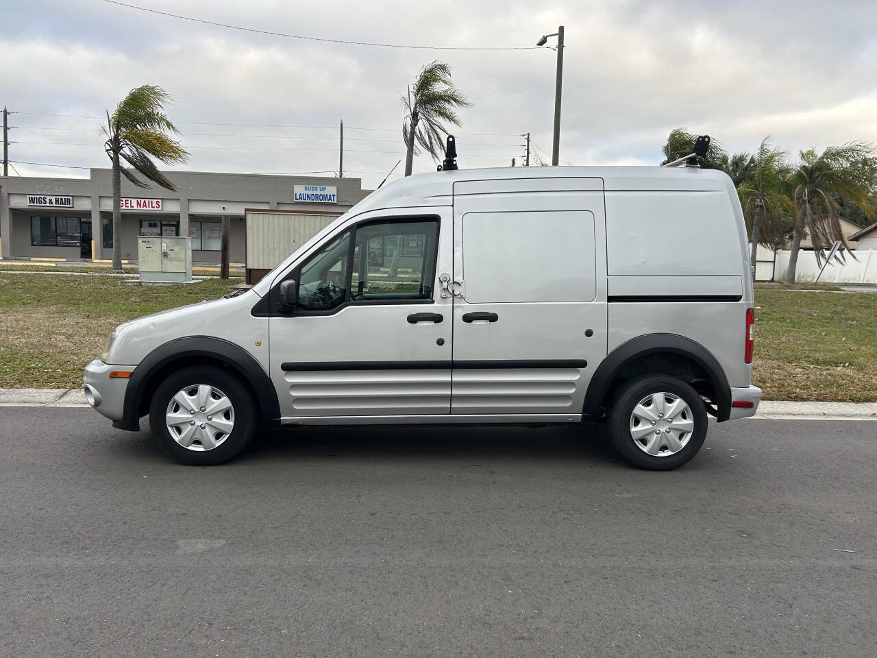 Used 2012 Ford Transit Connect XL FWD image 4