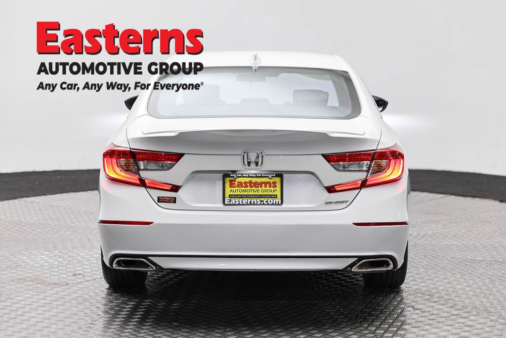 Used 2018 Honda Accord Sport image 6