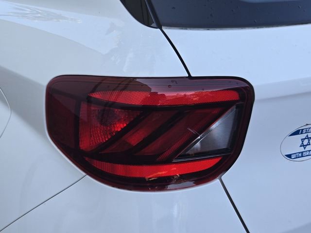 Used 2023 Hyundai Venue SEL w/ Cargo Package FWD image 7